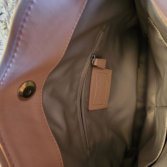 Coach Ashley SV/Powder Pink Leather Hippie Women's Bag NWT - Picture 8 of 14